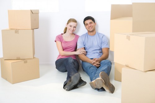 Queens Park packing boxes for residential and commercial relocation